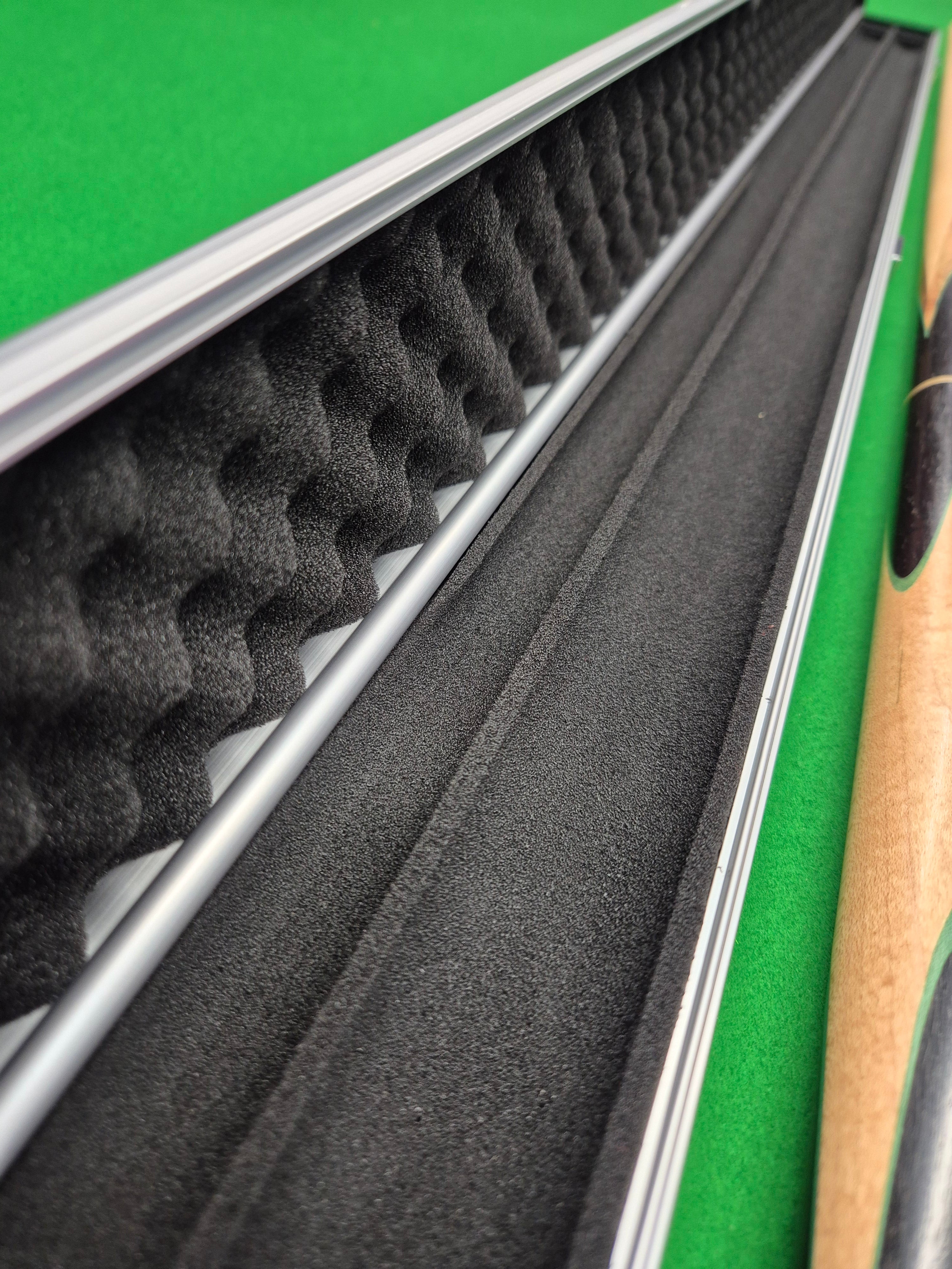 Rob Silverwood 3/4 Cue & Case Set with Accessories