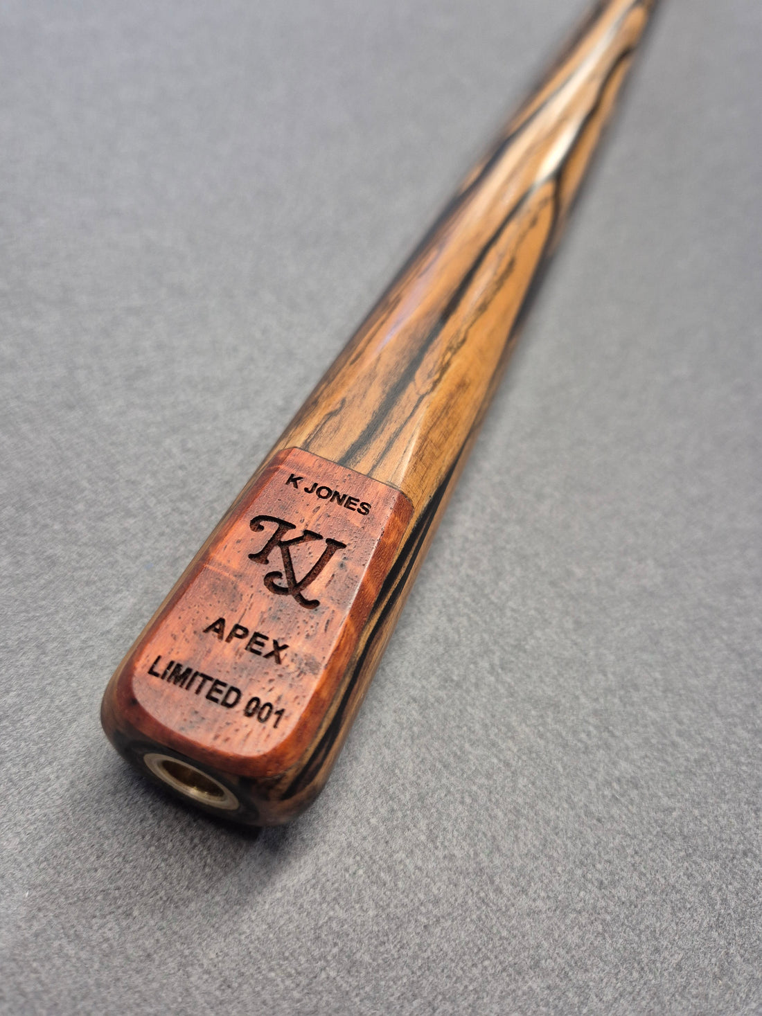 Apex Limited Full Butt Full Shaft #001 - As used by The 8 Ball Pool Coach