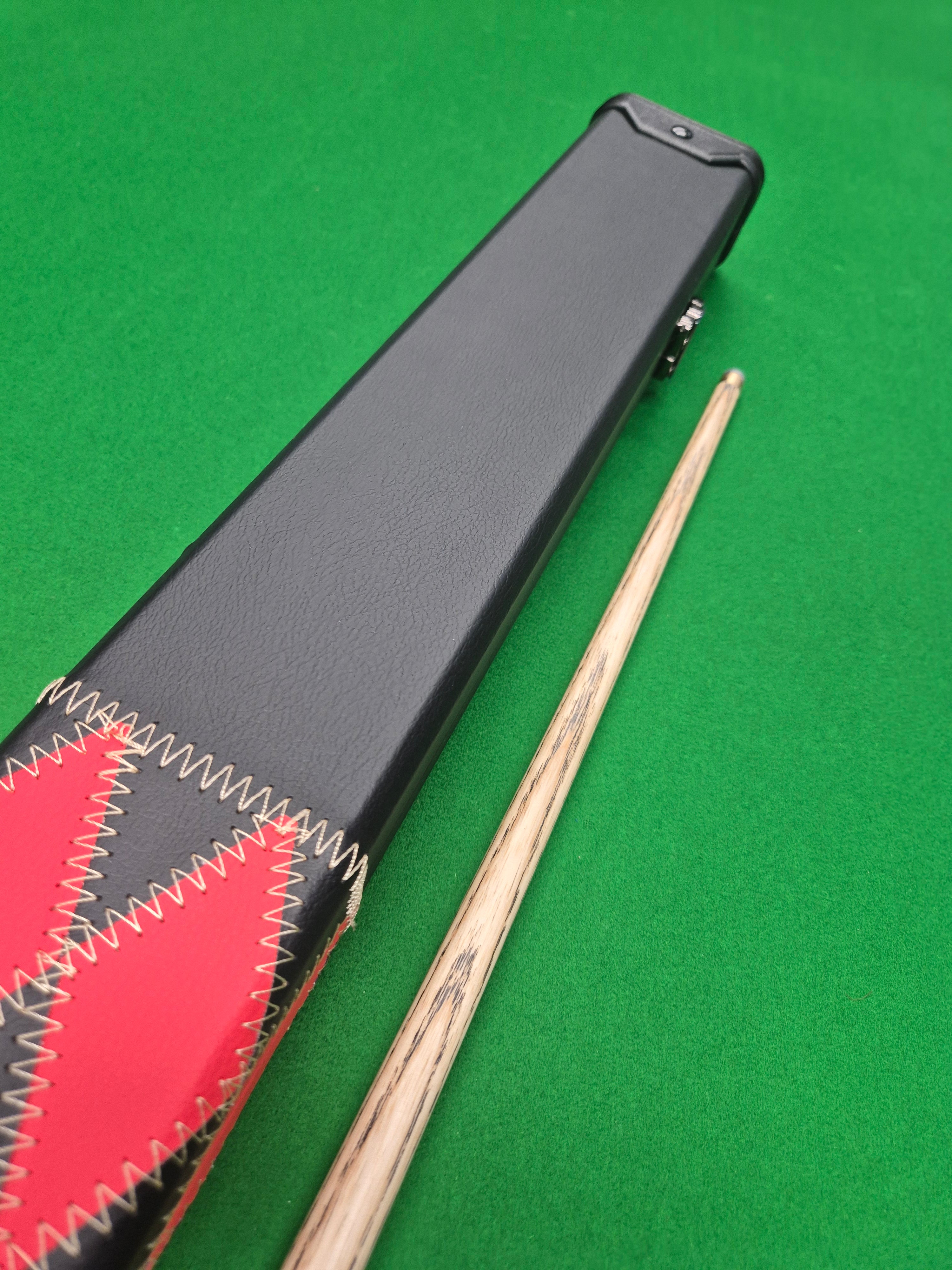 New Britannia Lance Cue & Case Set with Accessories