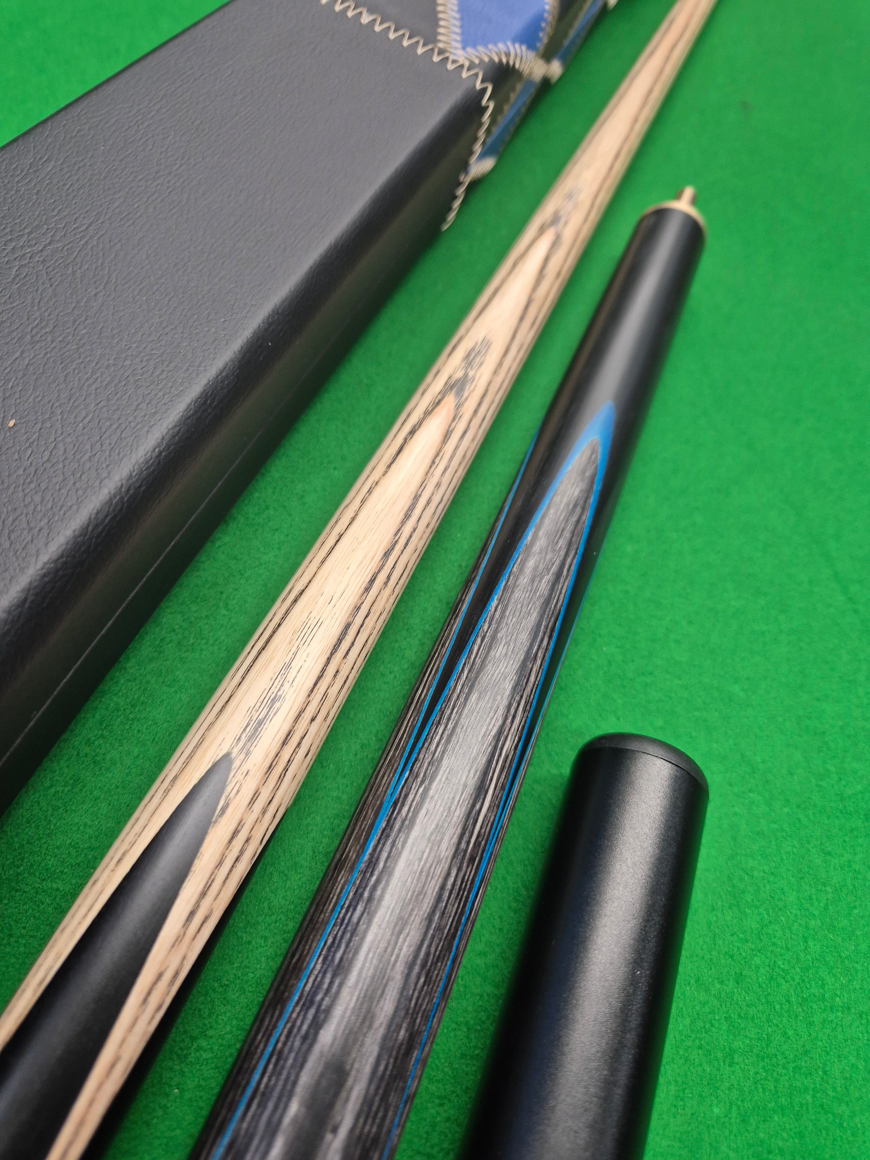 New Britannia Blue Streak Cue & Case Set with Accessories