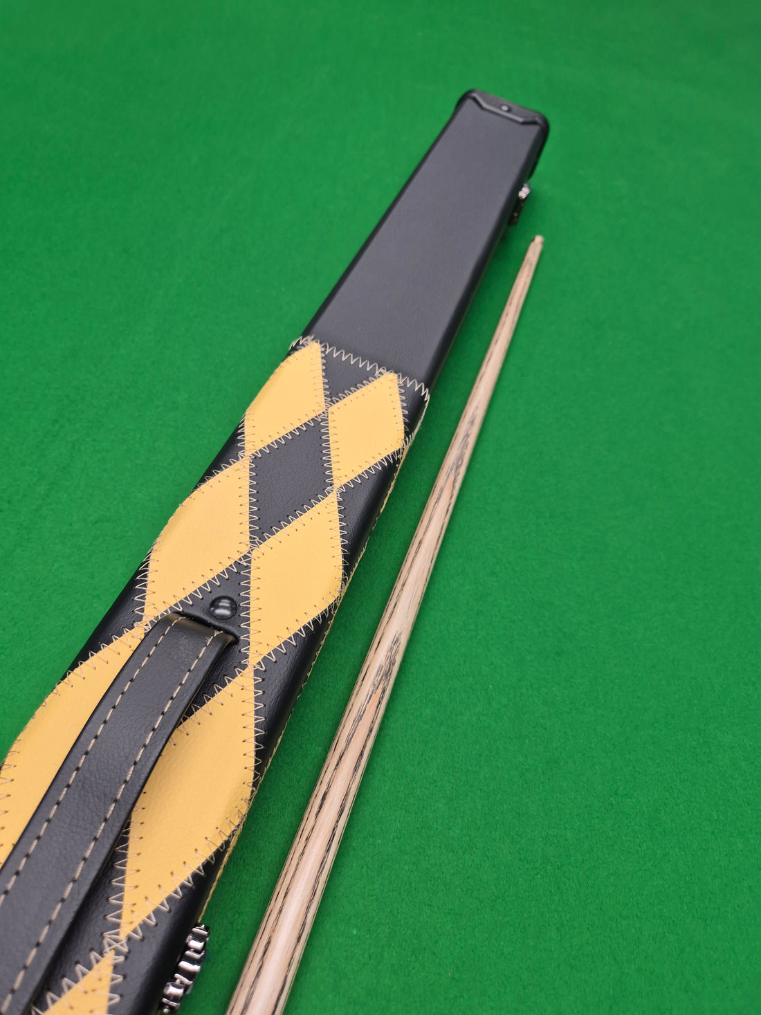 New Britannia Thor Cue & Case Set with Accessories
