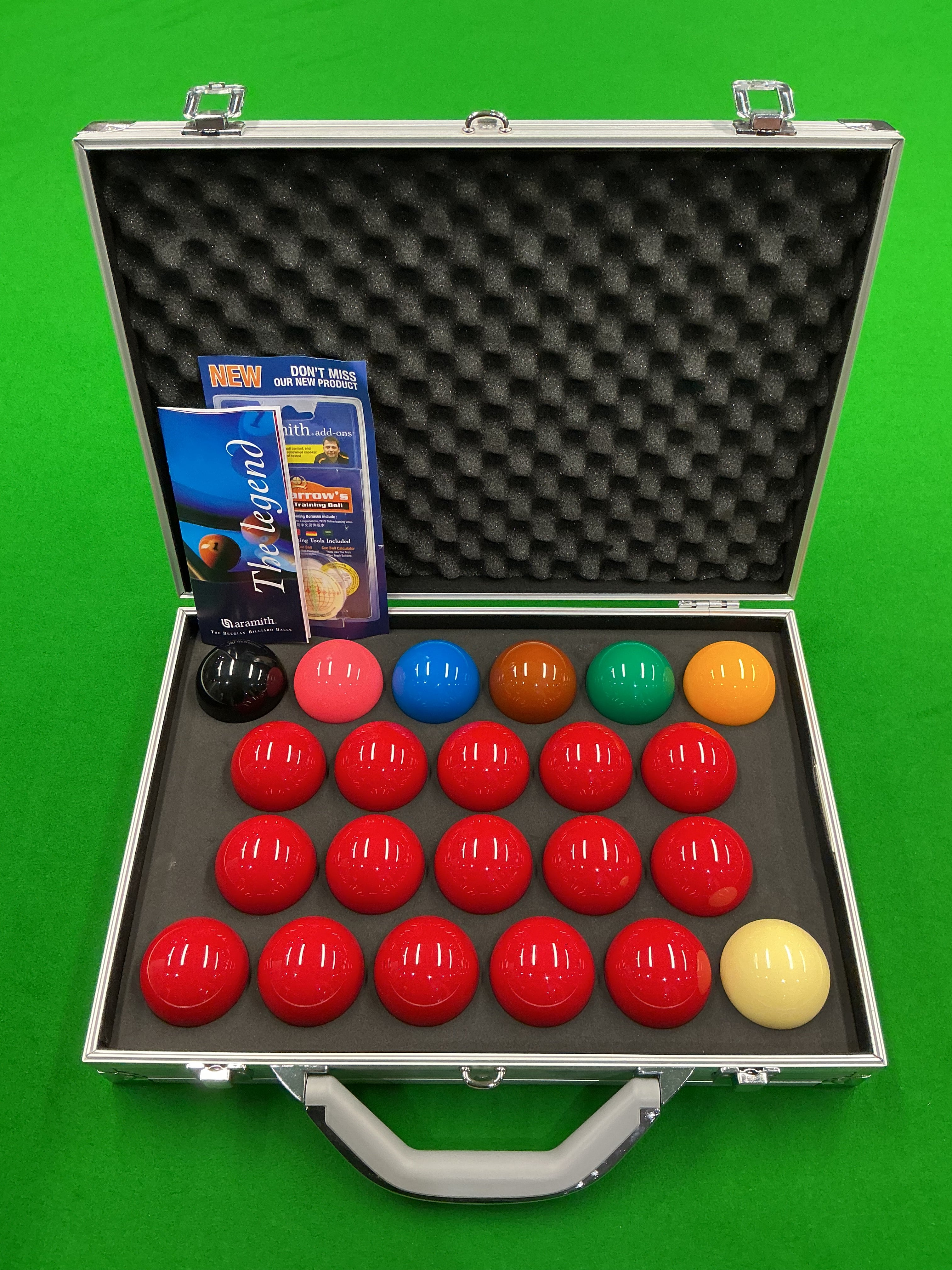 Aramith SuperPro 1G Snooker Balls