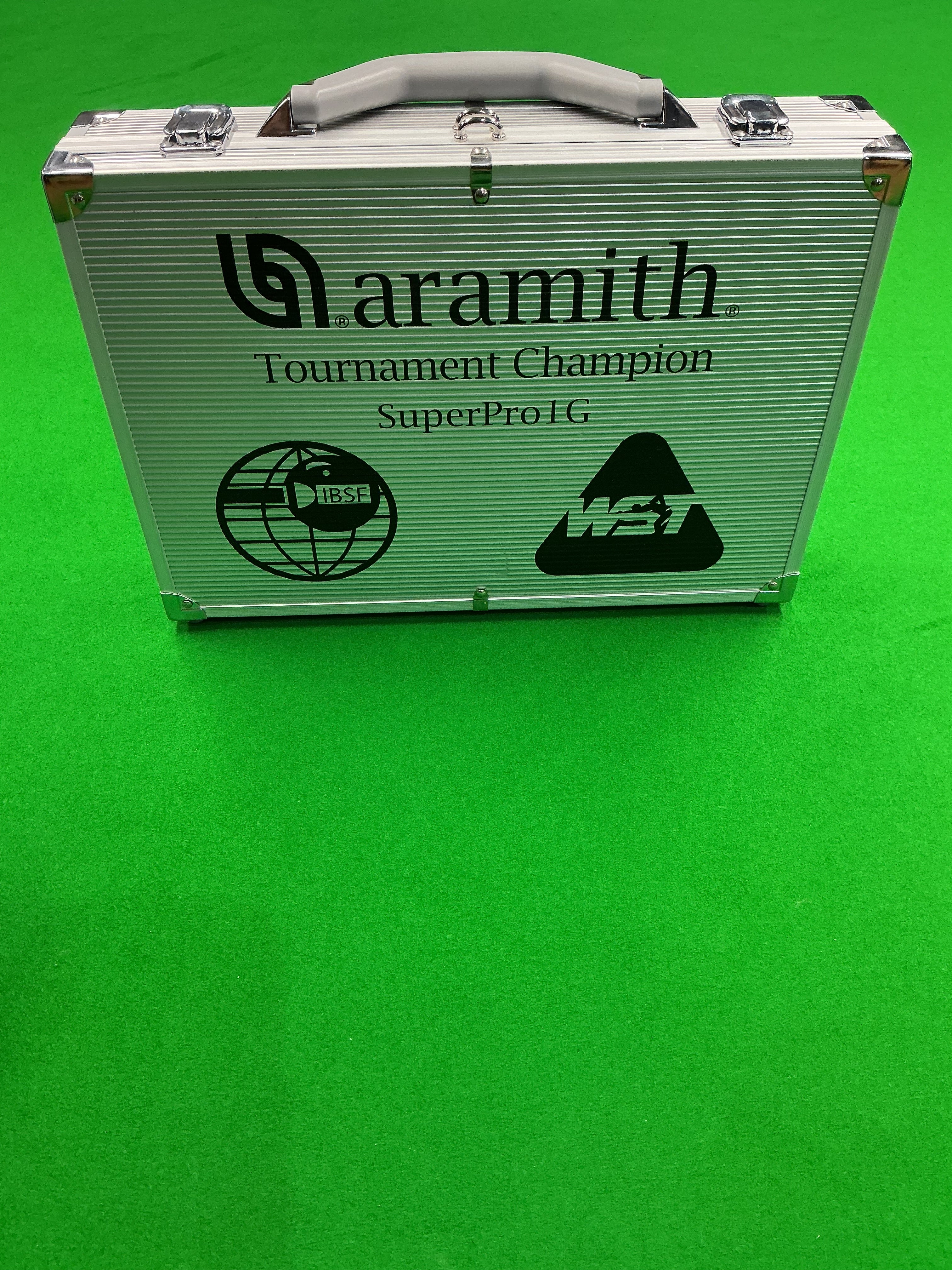 Aramith SuperPro 1G Snooker Balls