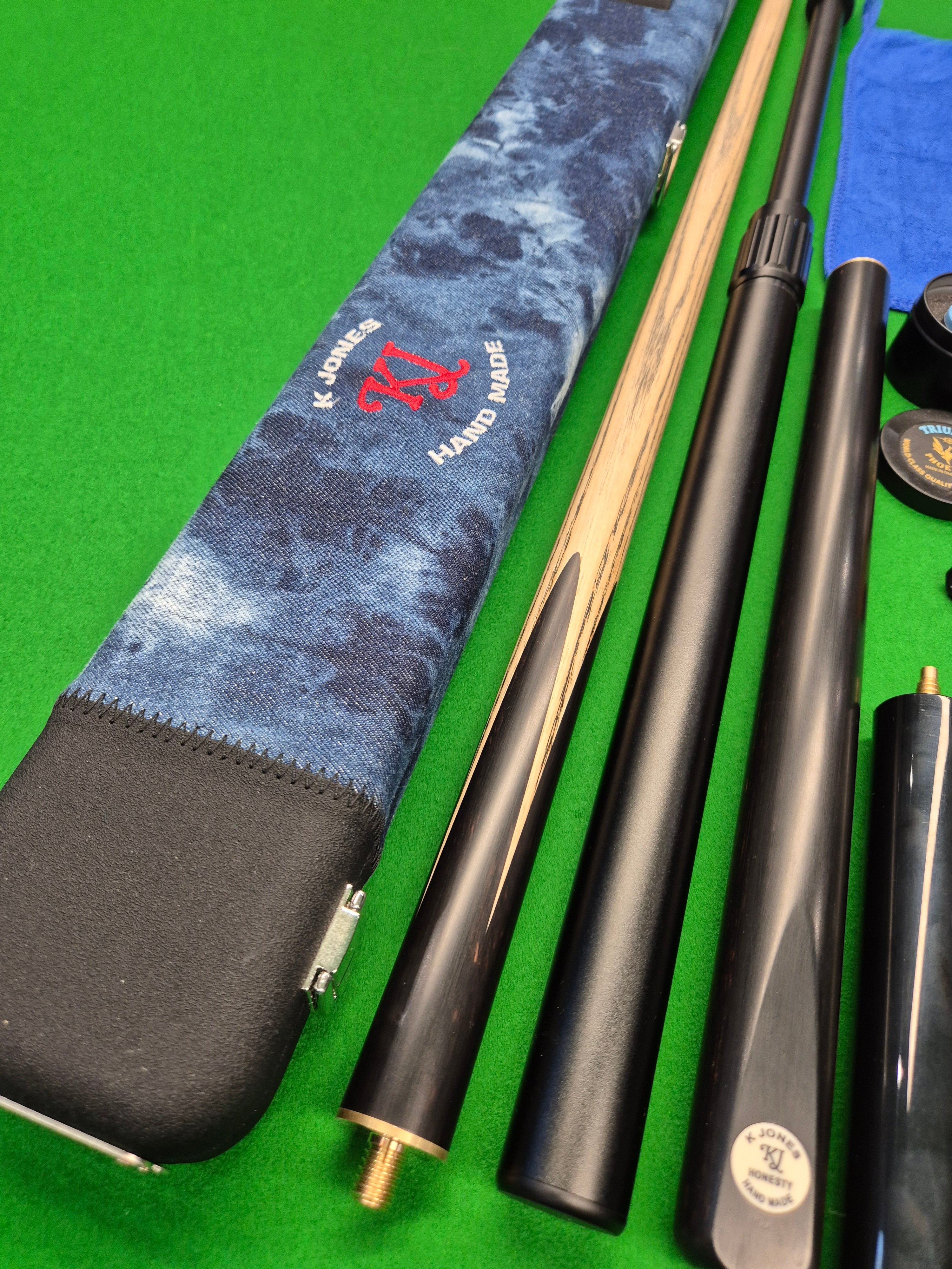 New KJ Honesty Cue & Case Set With Accessories