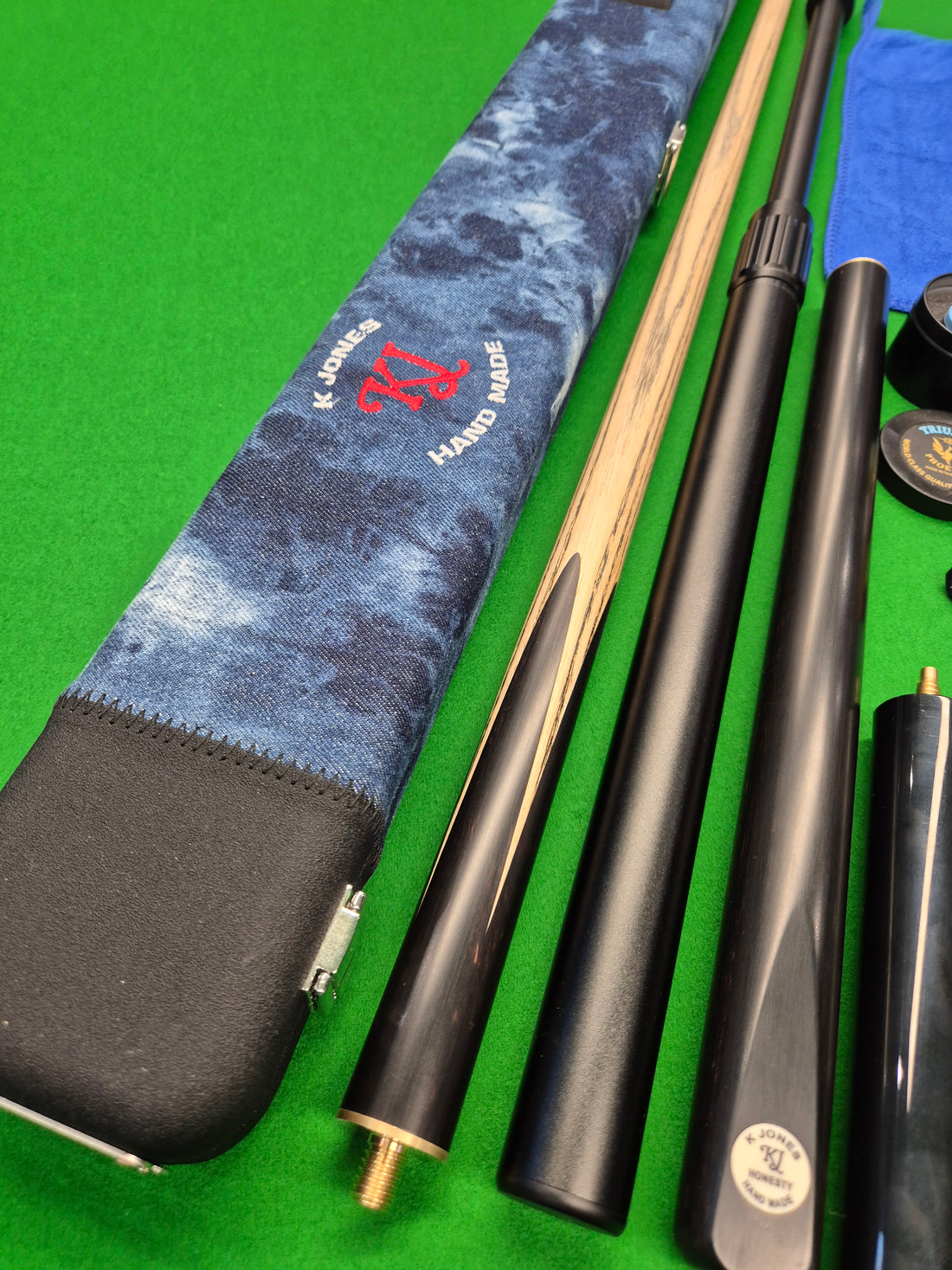 New KJ Honesty Cue & Case Set With Accessories