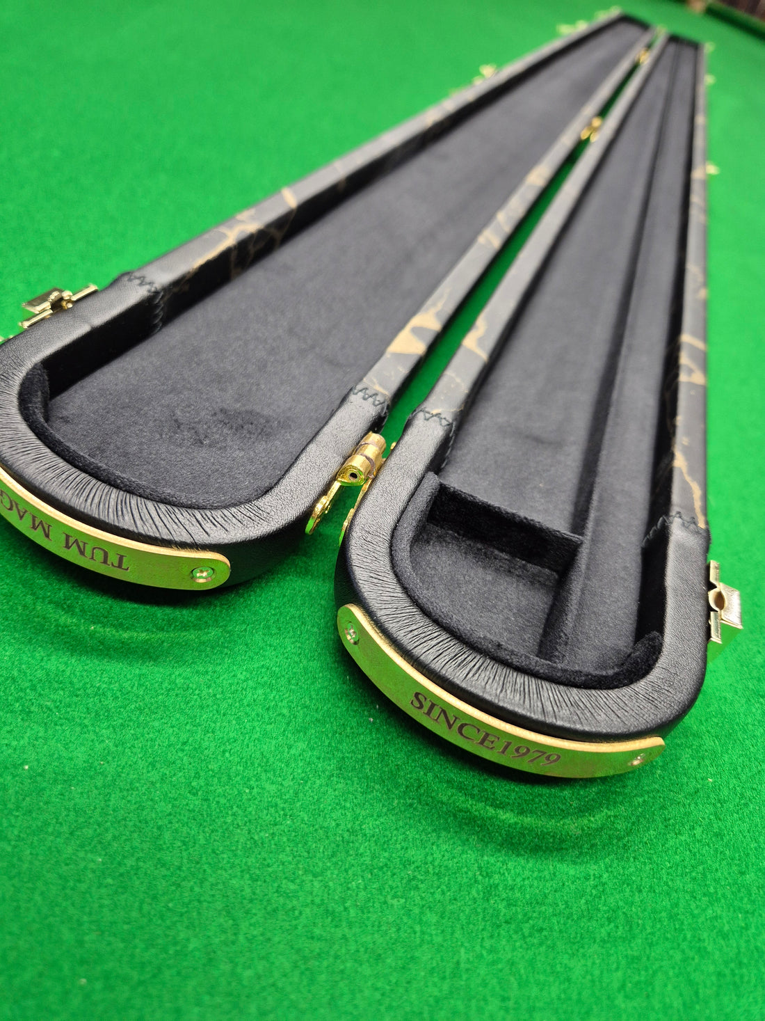 1 Piece 2 Slot Synthetic Black & Gold [TMCC4]