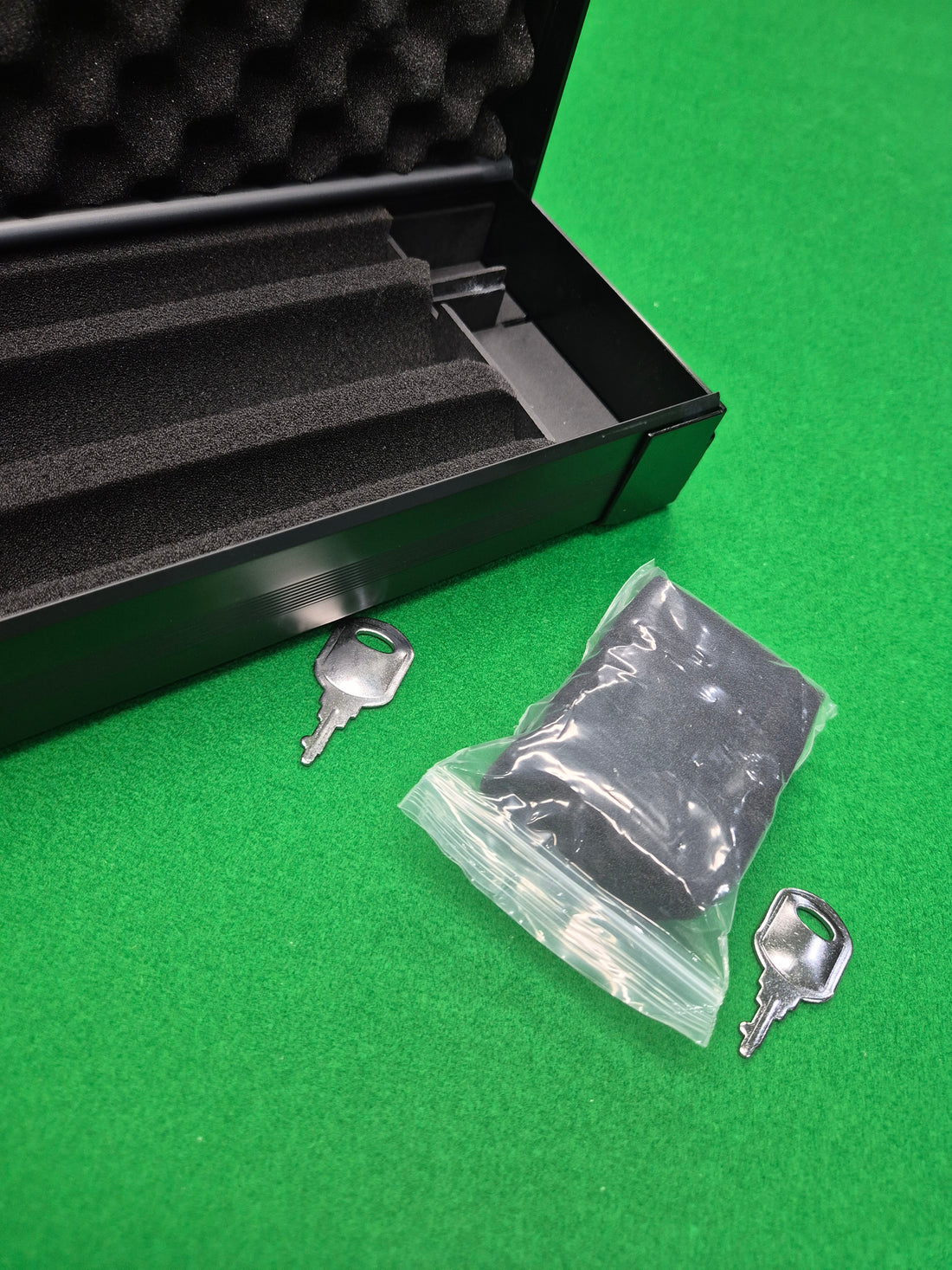 GUARDIAN 1 Piece 3 Slot Black Aluminium [WHC-17]