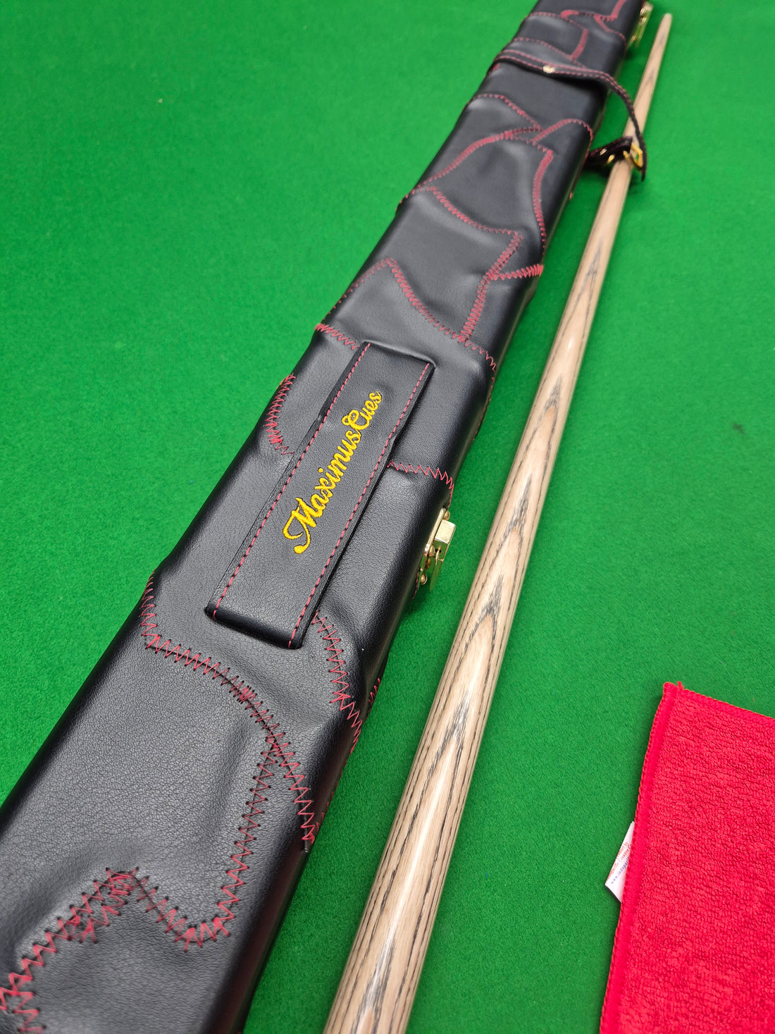 New Maximus Premium Cue & Case Set With Accessories