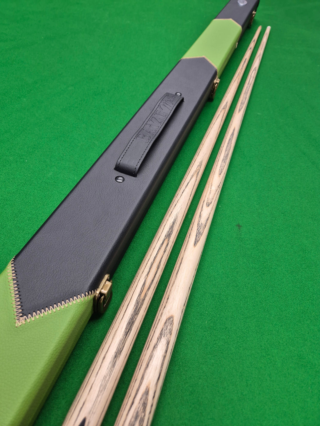 New Art Ultimate Playing Cue, Break Cue & Case Set with Accessories