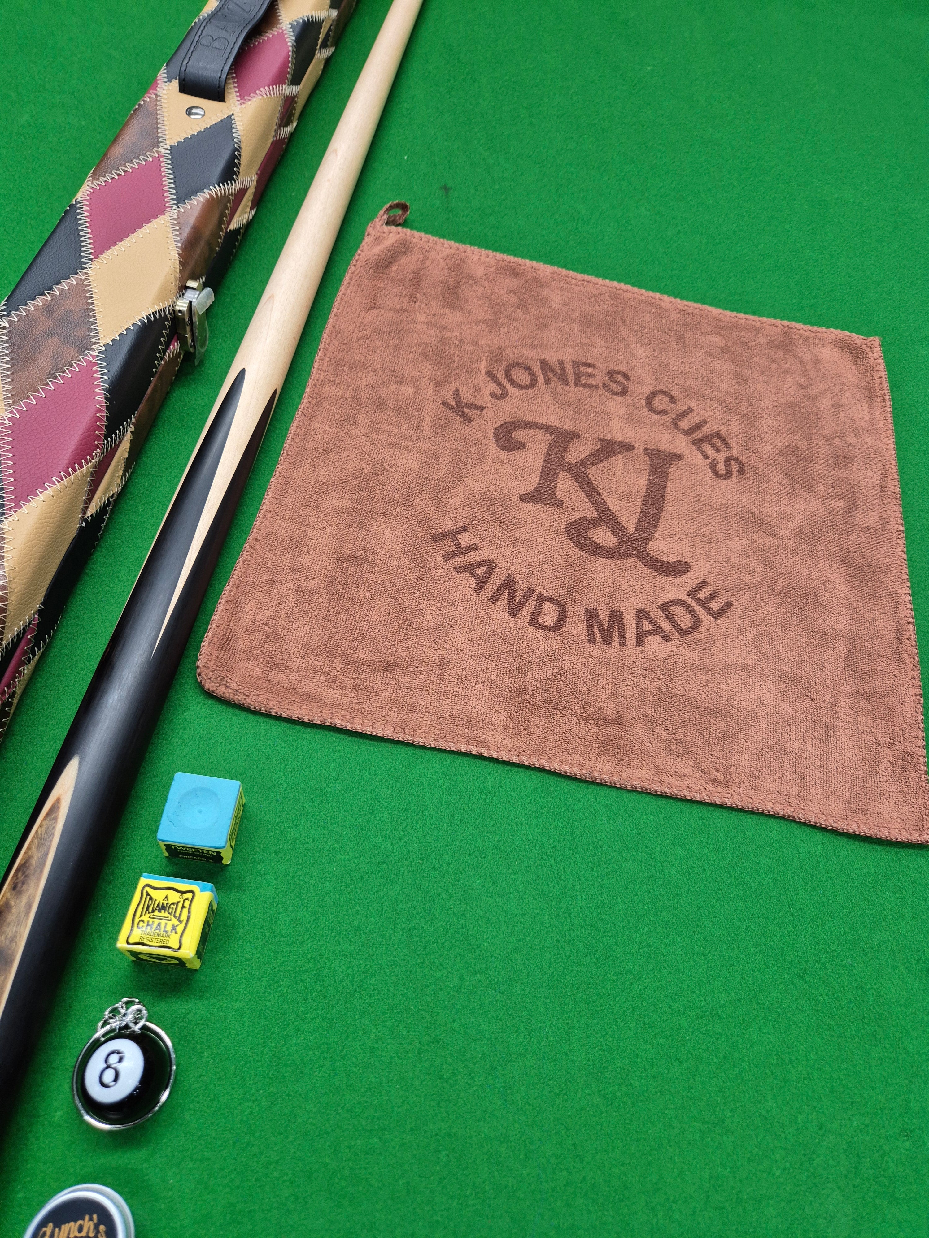 New Six Red Hells Ultimate Pool Cue & Case with Accessories