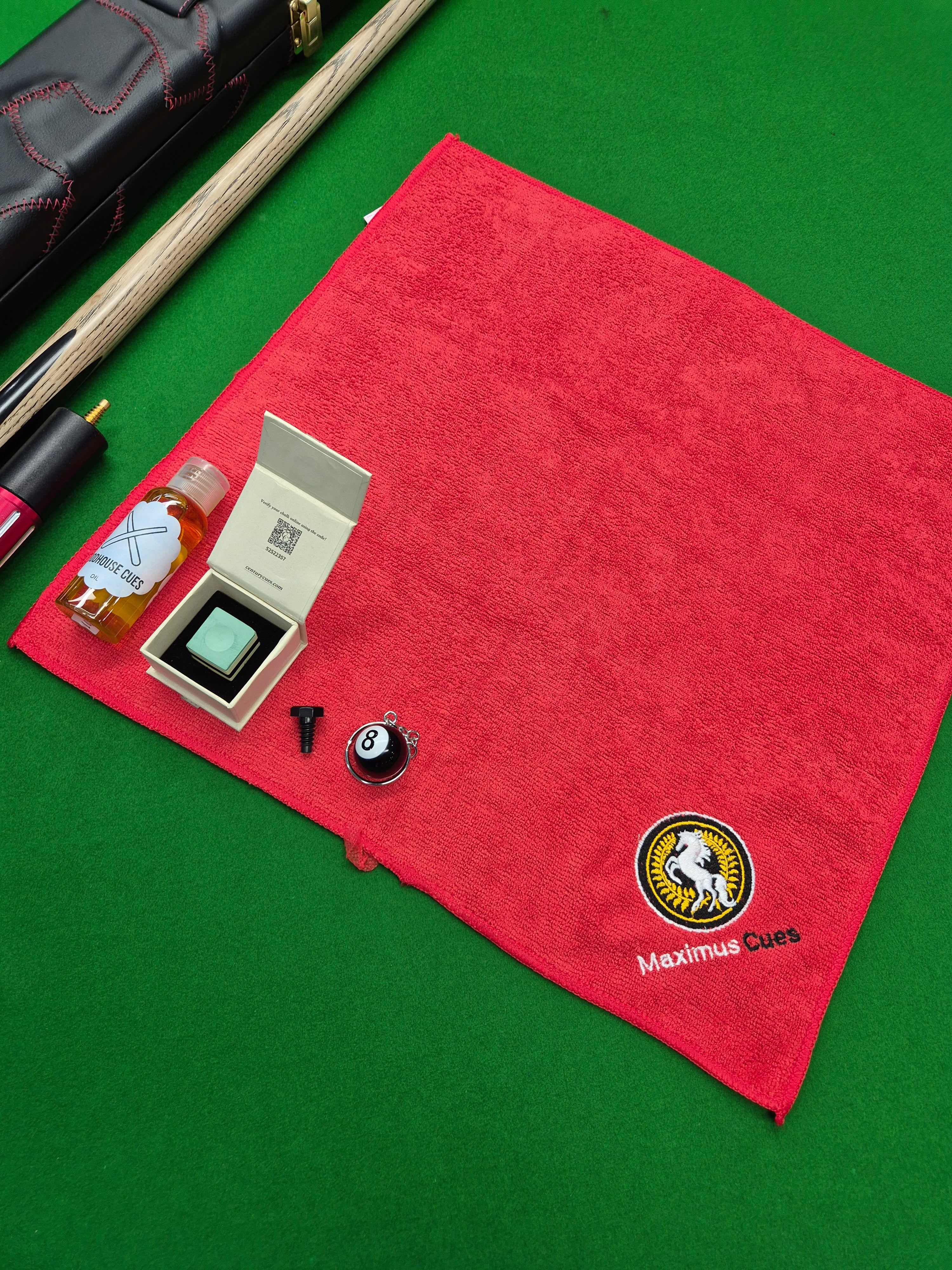 New Maximus Premium Cue & Case Set With Accessories