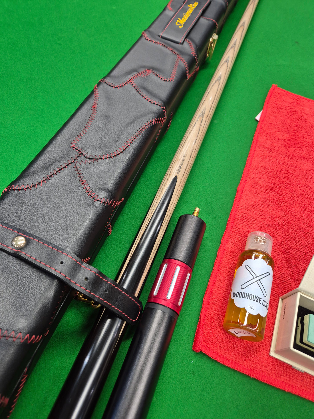New Maximus Premium Cue & Case Set With Accessories