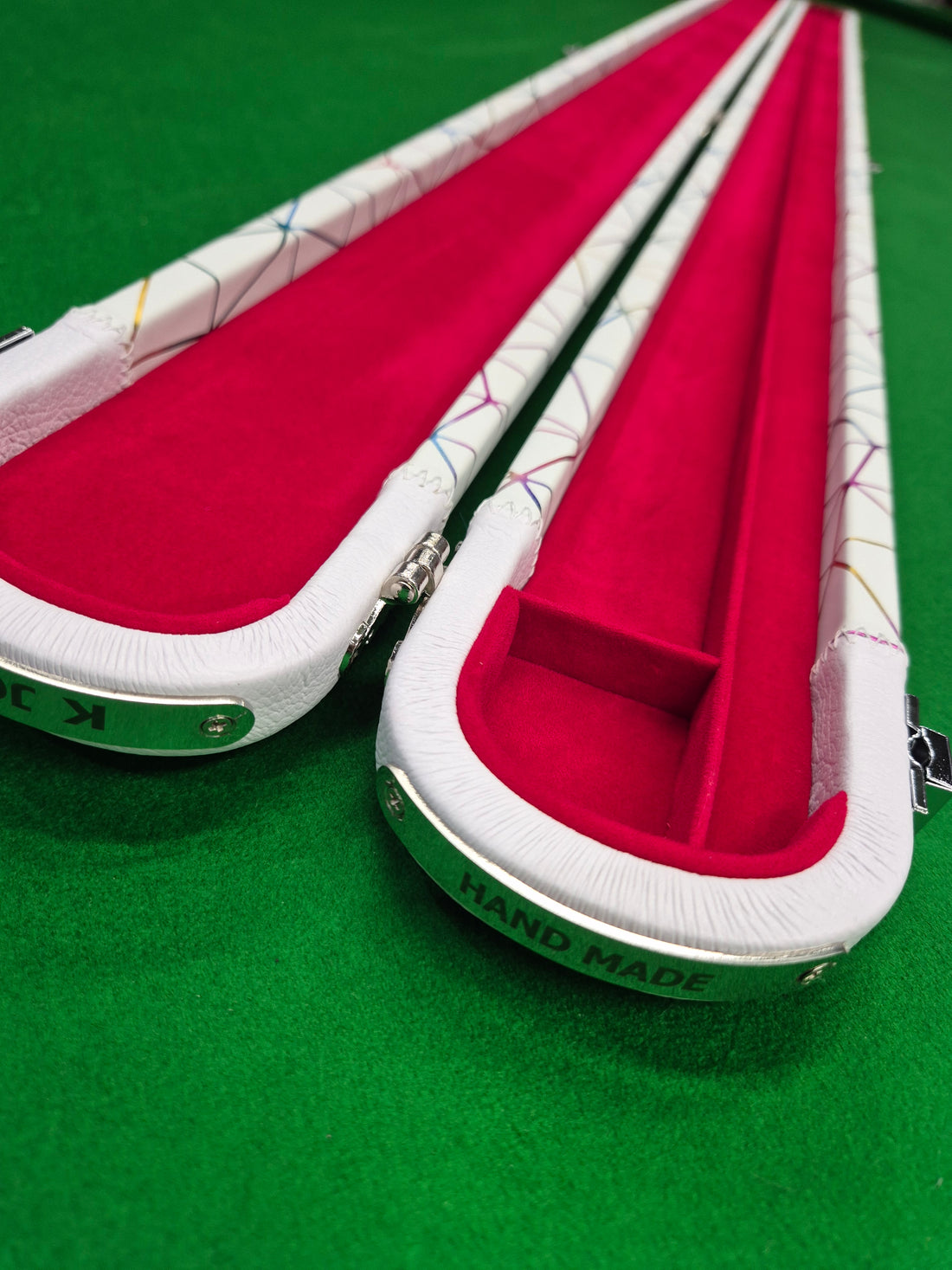 1 Piece 2 Slot Synthetic Leather White Geo  [1KJS23]