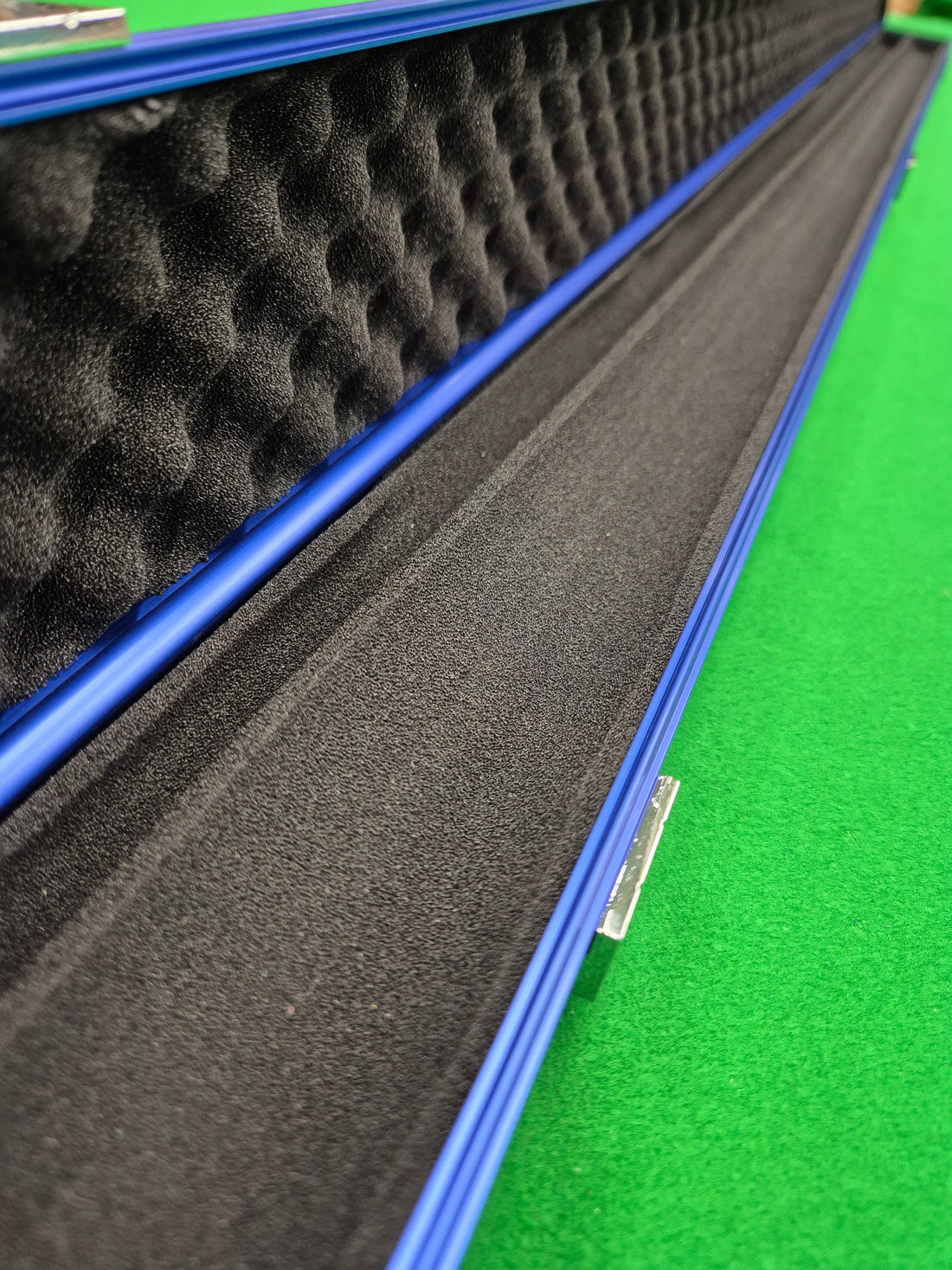 3/4 2 Slot Aluminium Blue AU04