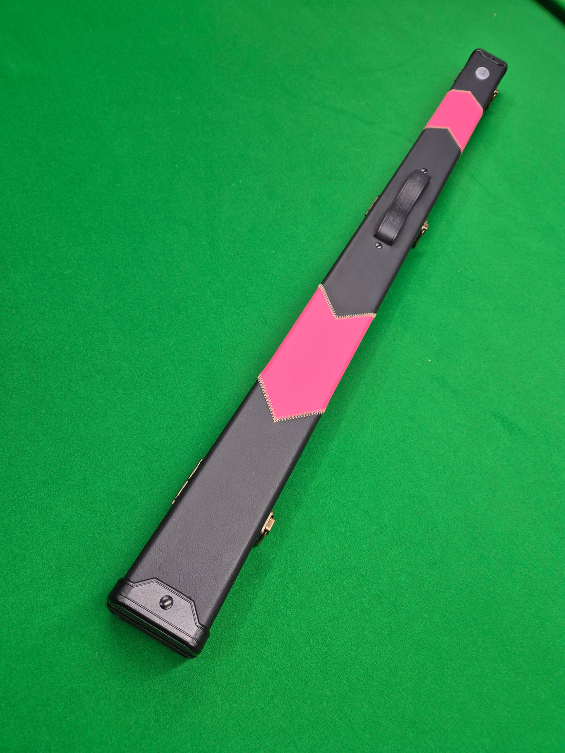 New Maximus Legend Plus Cue & Case Set with Accessories